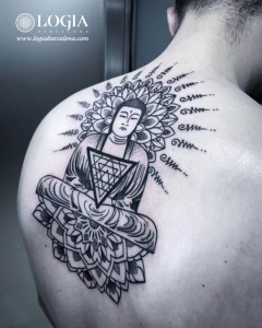 tatuaje-espalda-buda-Logia-Barcelona-Dasly   